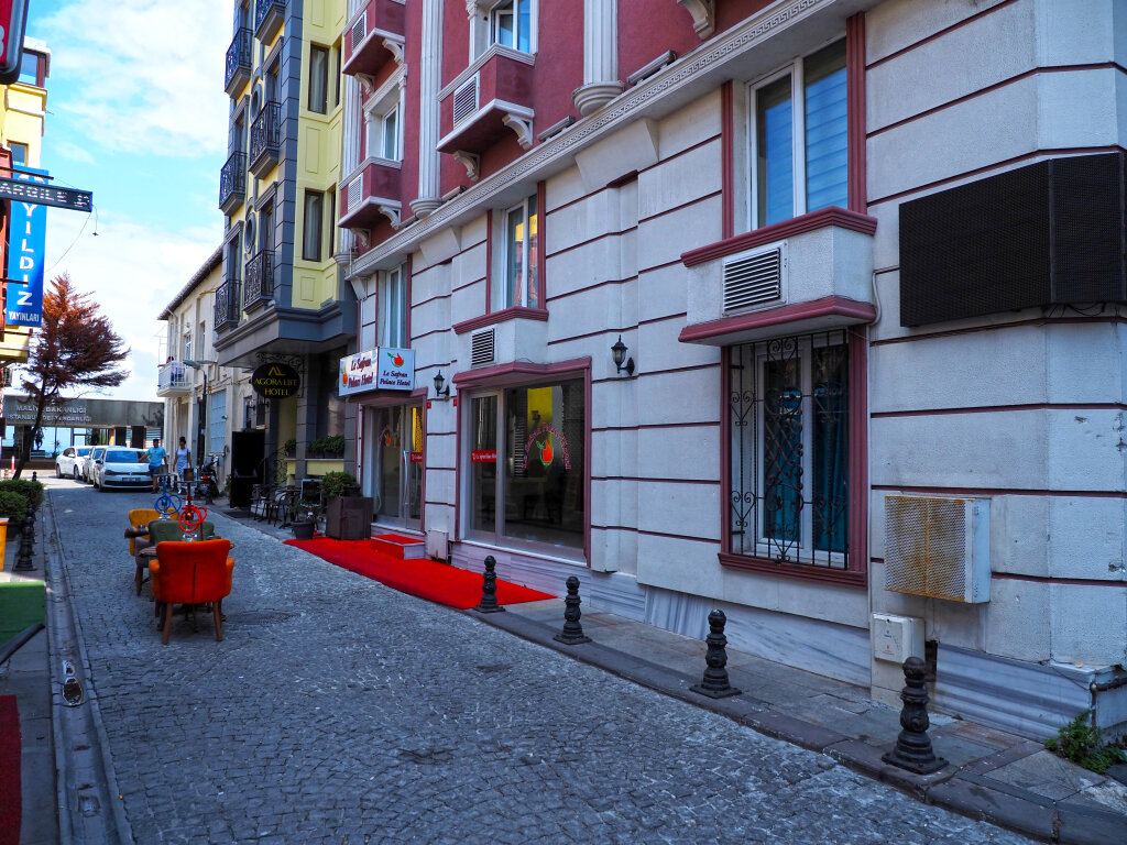Le Safran Palace Hotel 6