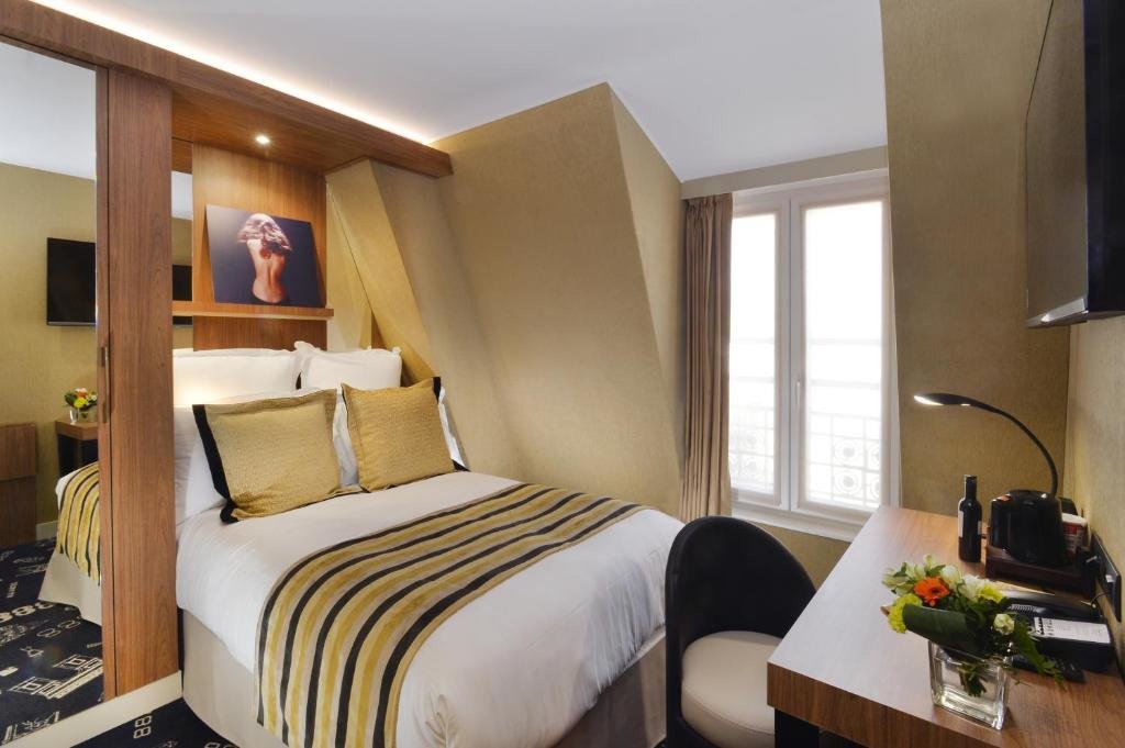 Hotel Le 18 Paris 14