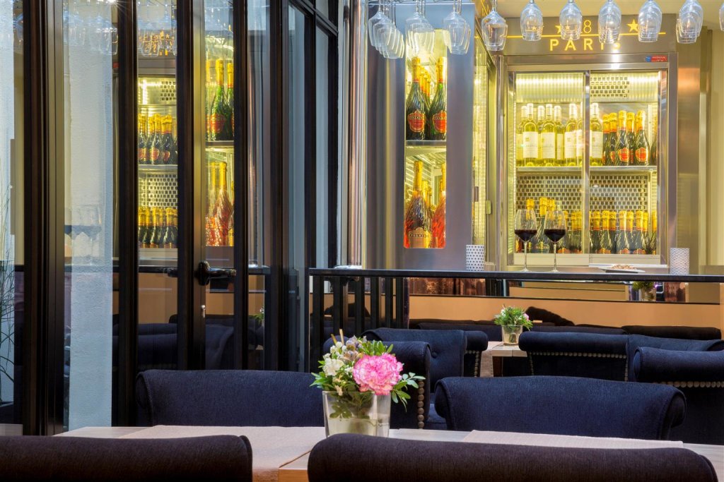Hotel Le 18 Paris 2