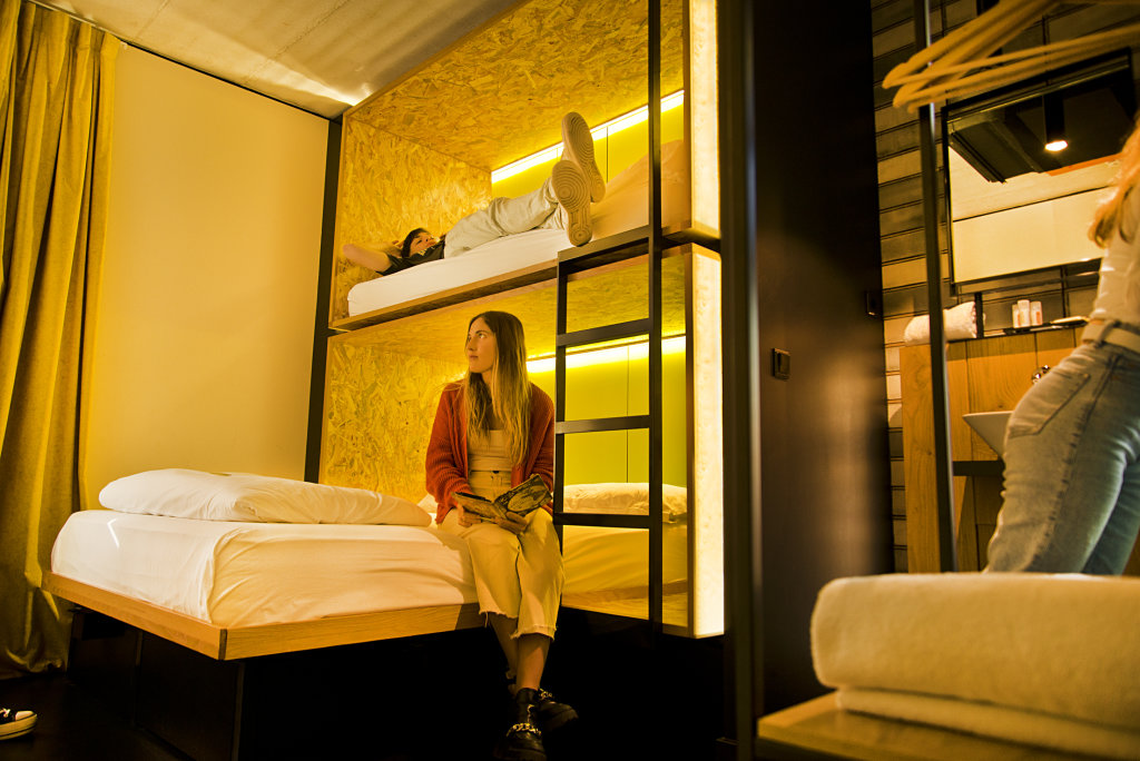 Bastardo Hostel 19