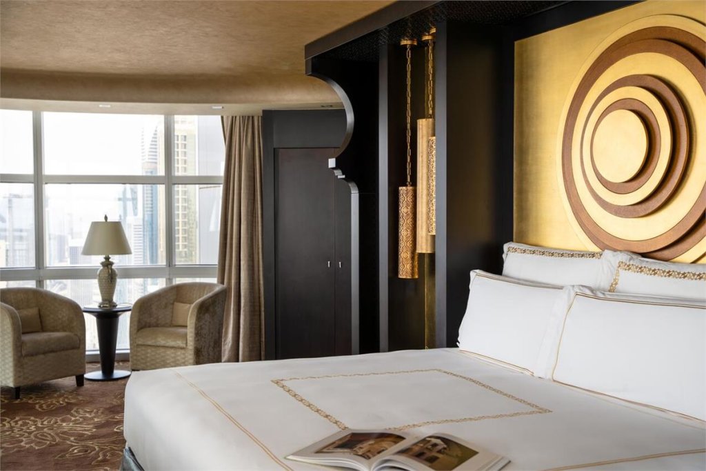 Jumeirah Emirates Towers 10