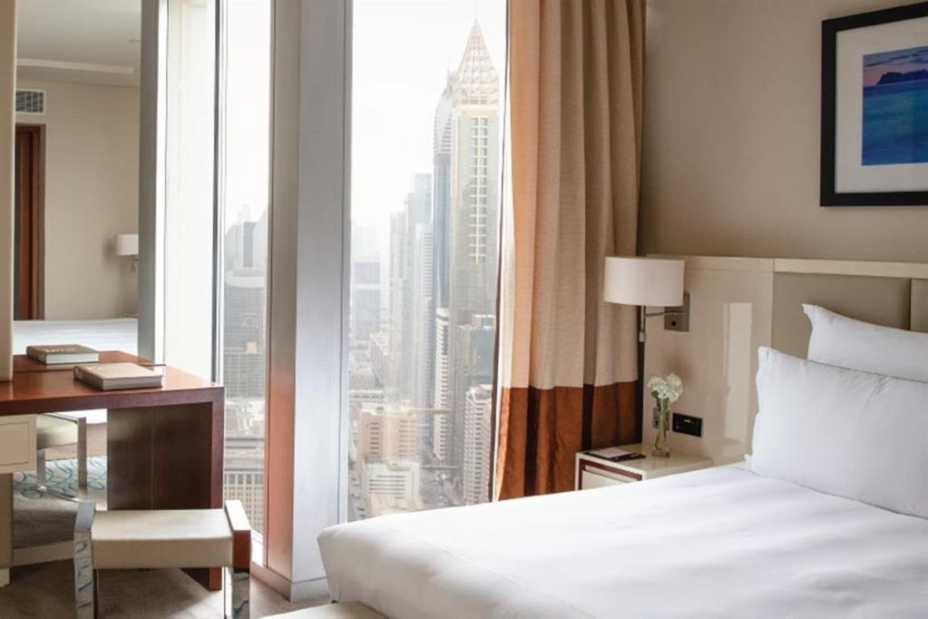 Jumeirah Emirates Towers 19