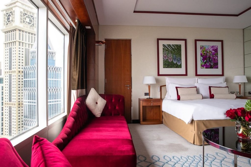 Jumeirah Emirates Towers 21