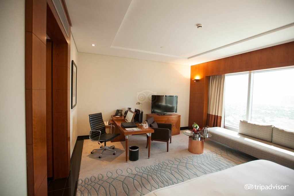 Jumeirah Emirates Towers 23