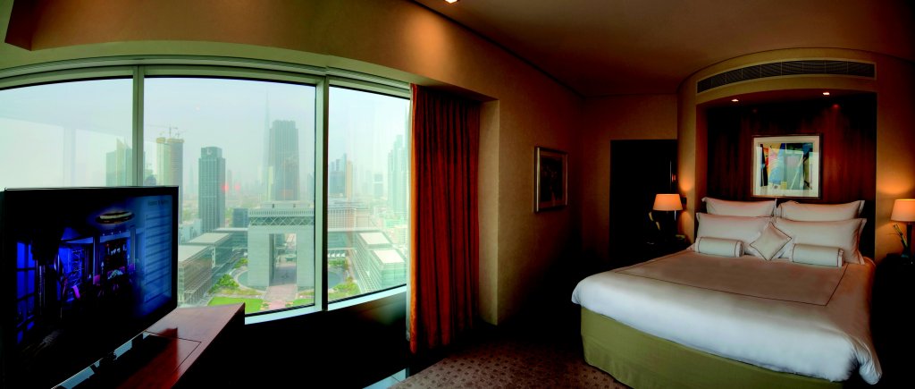 Jumeirah Emirates Towers 24