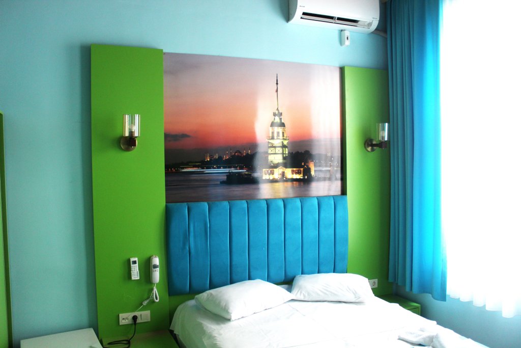 Megaron Hotel 13