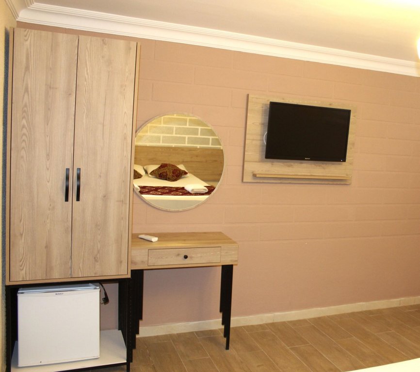 Megaron Hotel 16