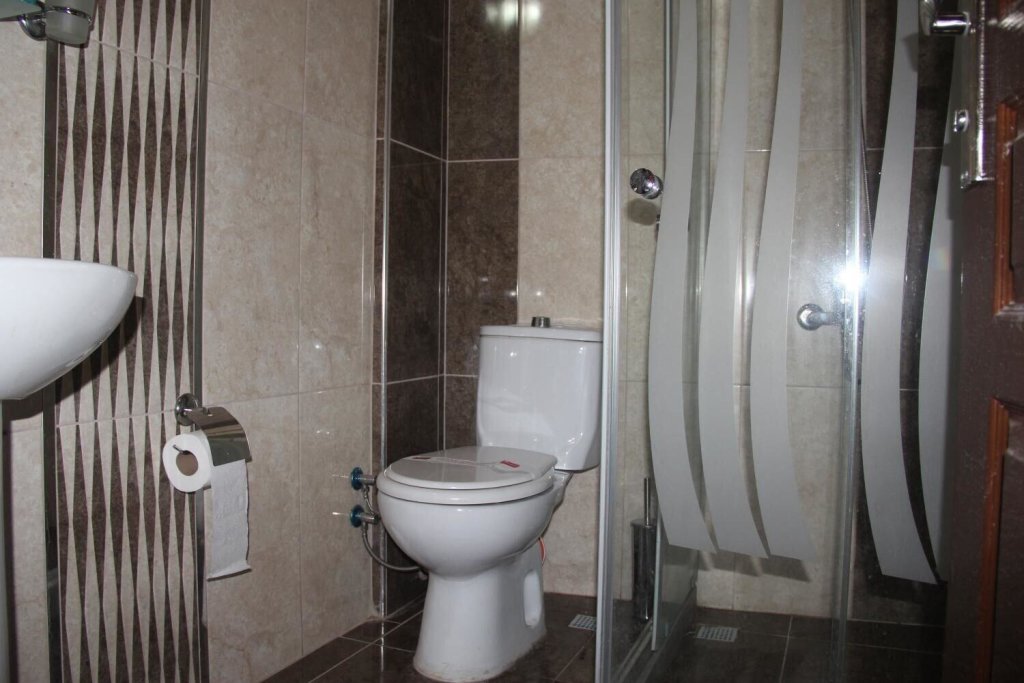 Megaron Hotel 4