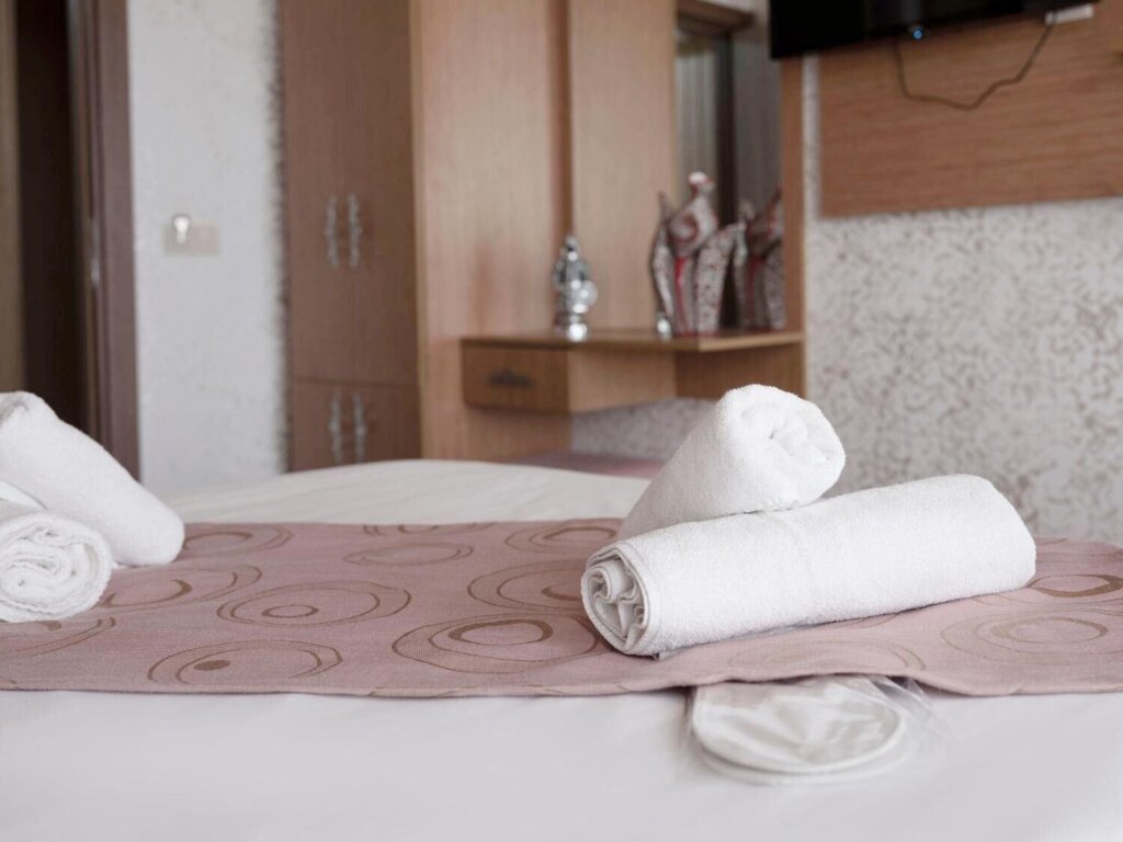 Megaron Hotel 6