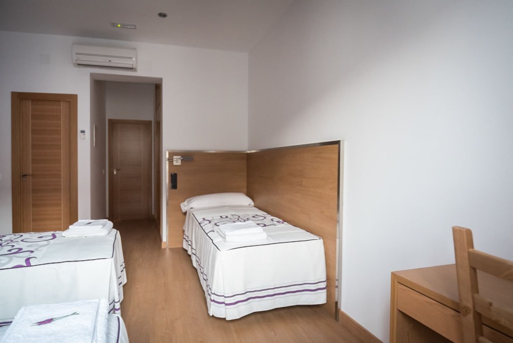 Hostal Carracedo 24