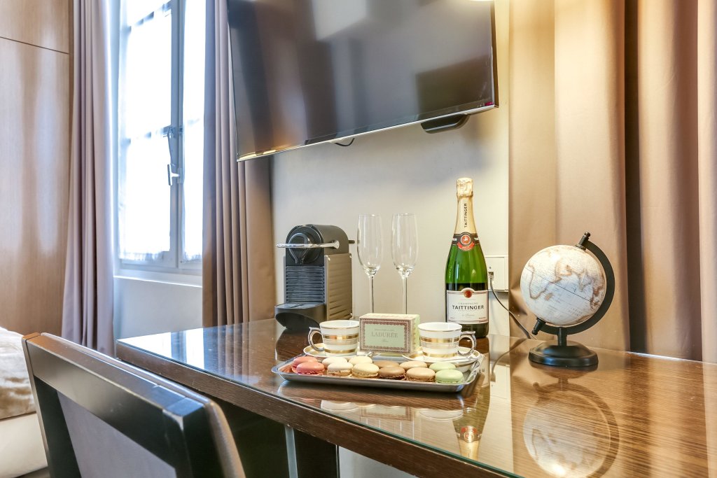 Holiday Inn Paris Elysees, an IHG Hotel 18
