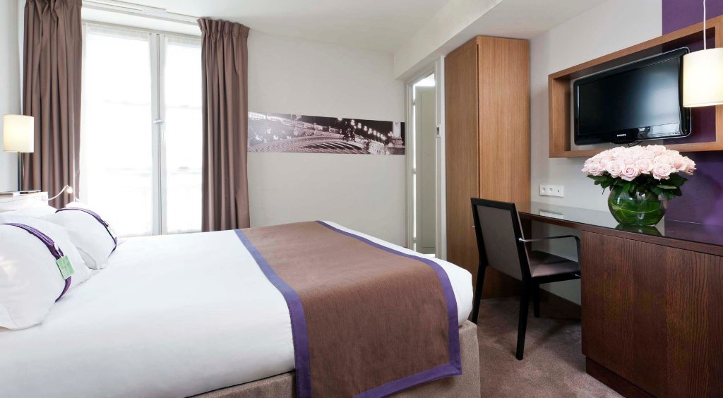 Holiday Inn Paris Elysees, an IHG Hotel 4