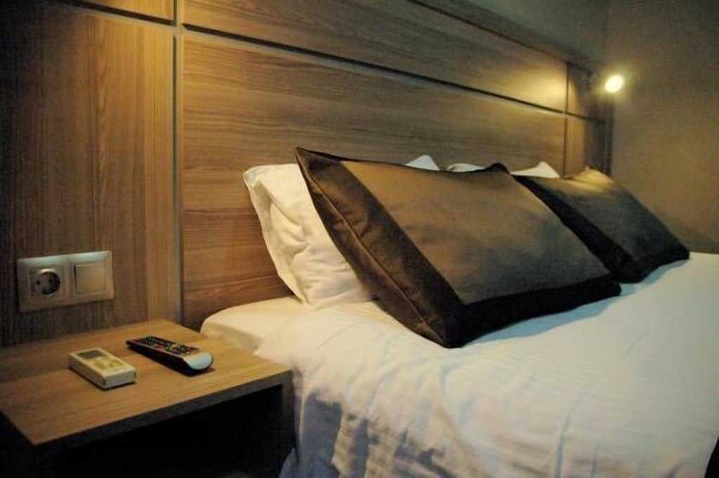 Sinem Hotel 18
