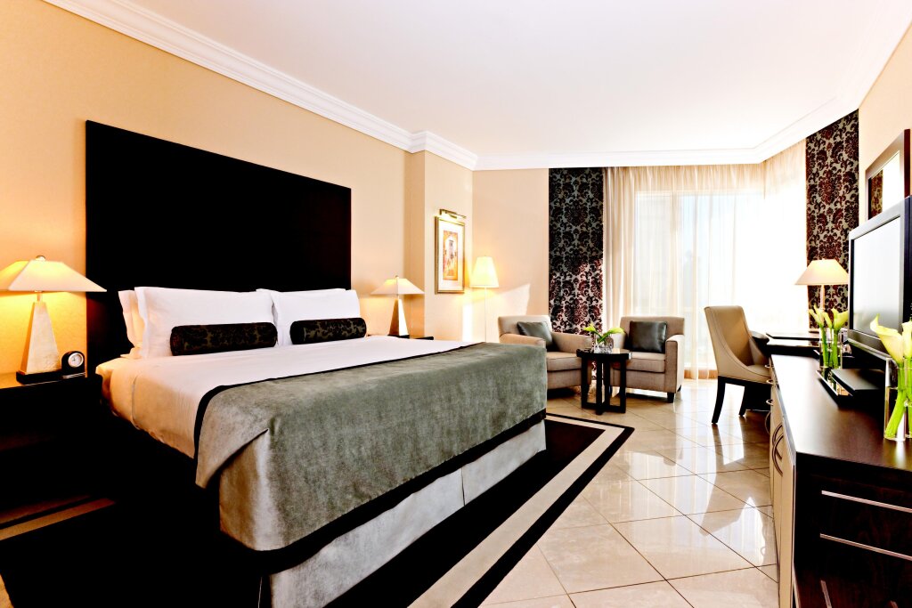 Fairmont Dubai 8