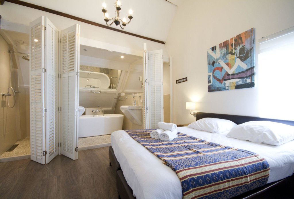 Acostar Hotel 14