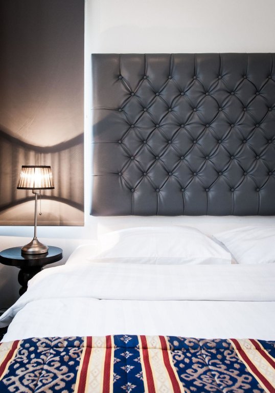 Acostar Hotel 7