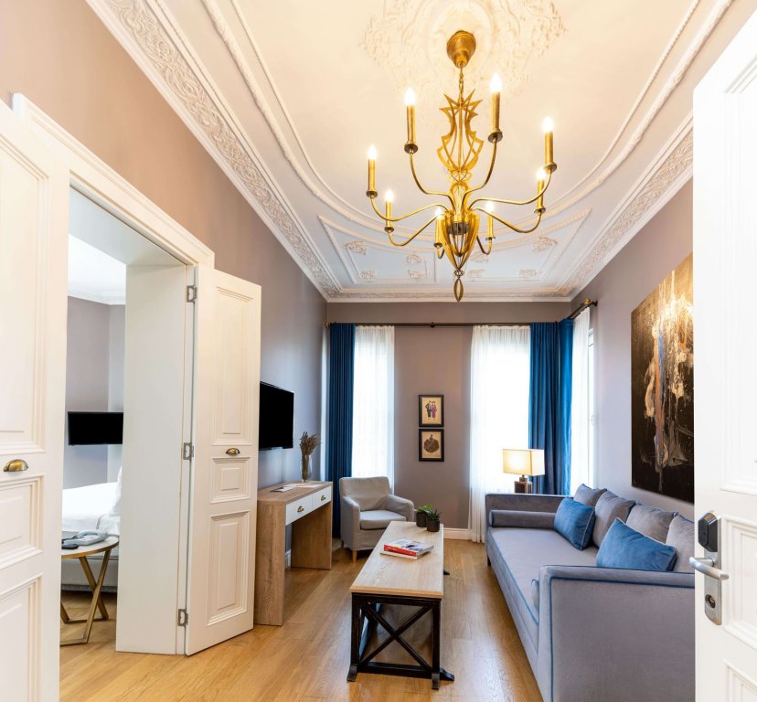 Petros Hotel 4