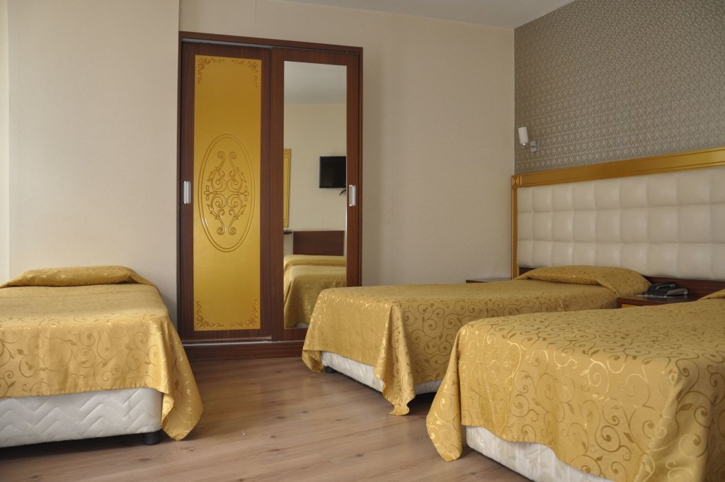 Hotel Kayalar 13