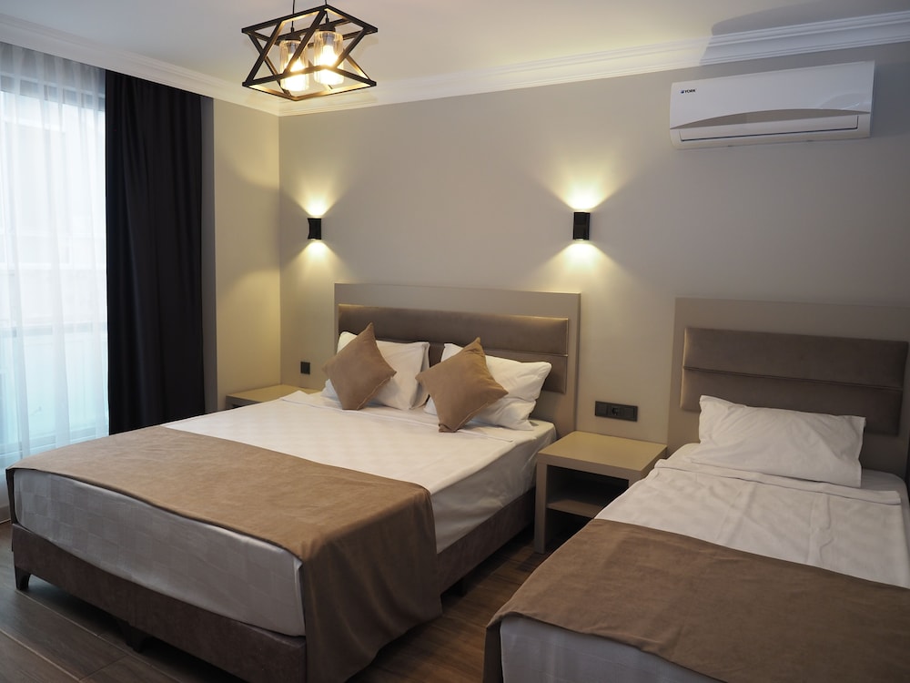 Zenia Otel 7