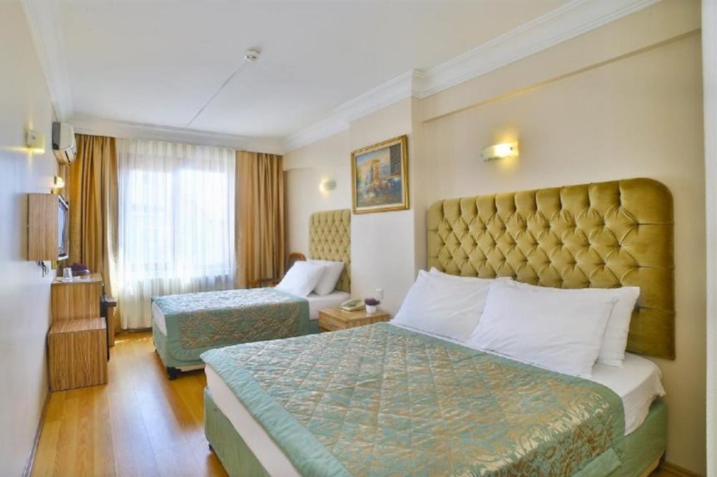 Grand Ant Hotel 4