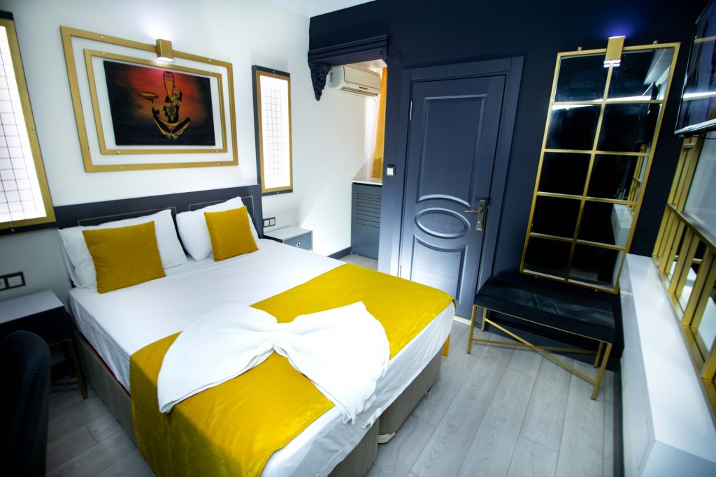 Exporoyal Hotel 13