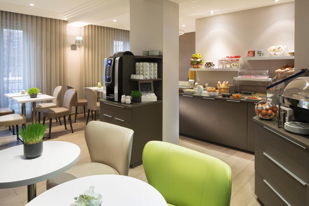 Hotel Acropole 16