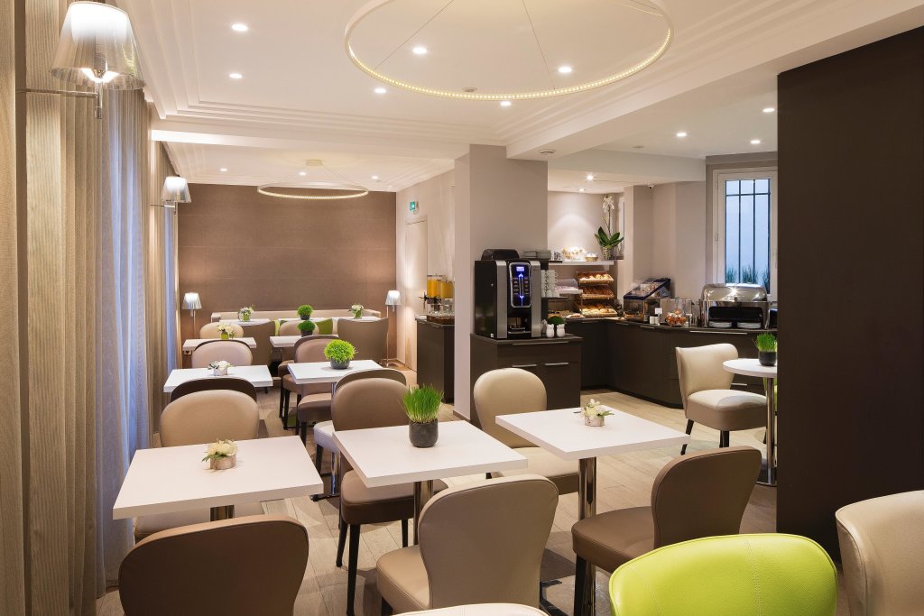Hotel Acropole 18