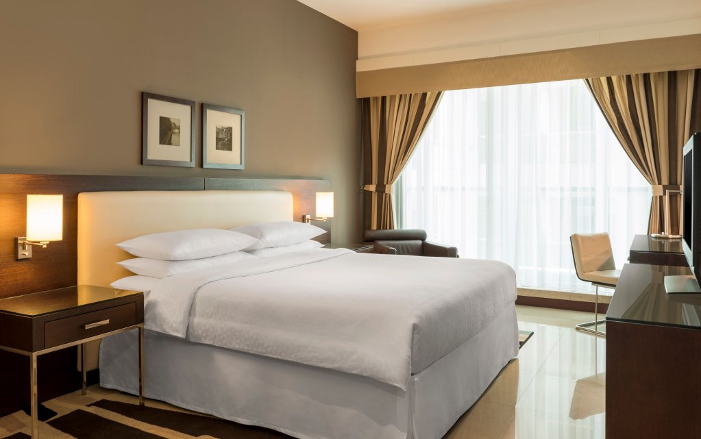 Four Points by Sheraton Sheikh Zayed Road, Dubai 14