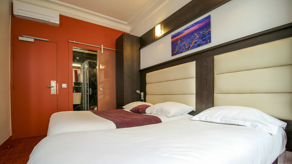 Parc Hotel Paris 24