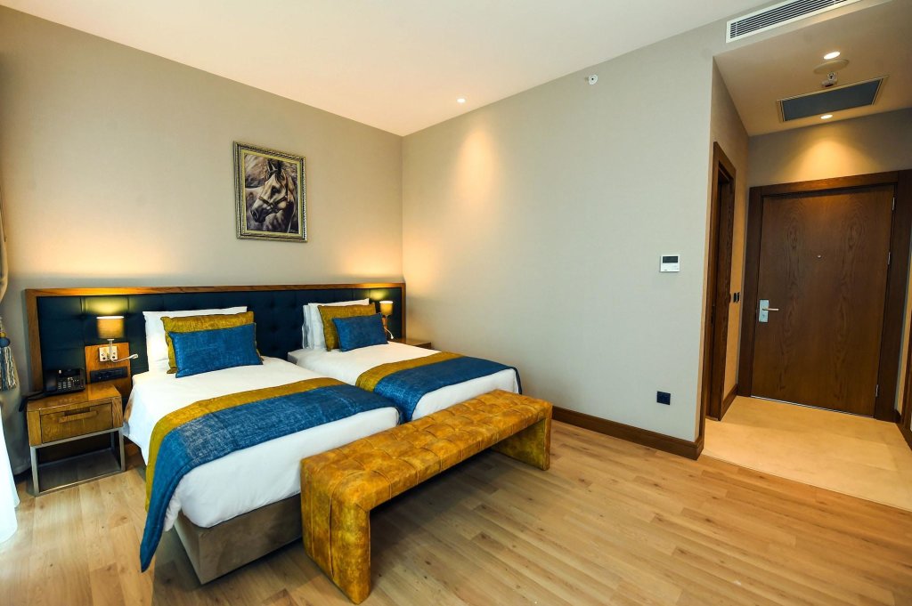 Cher Hotel 16