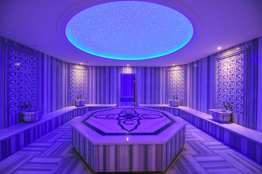 Cher Hotel 18