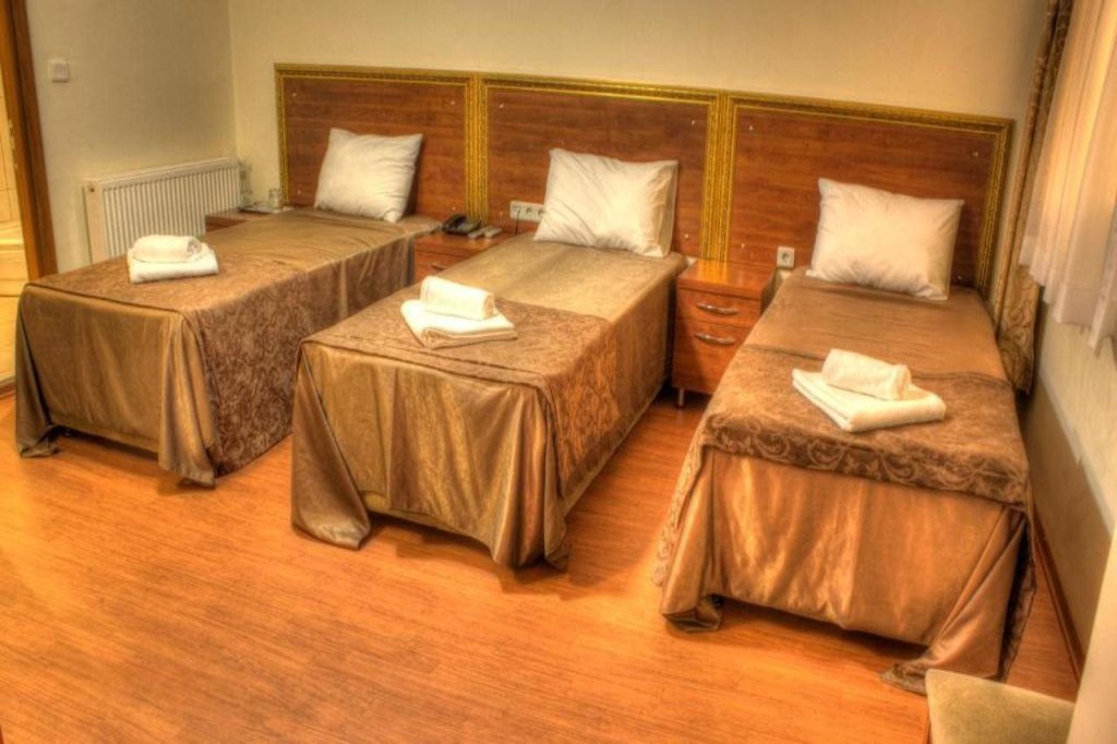 Hotel Real Life 12