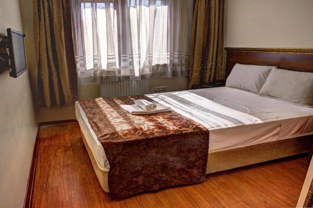 Hotel Real Life 14