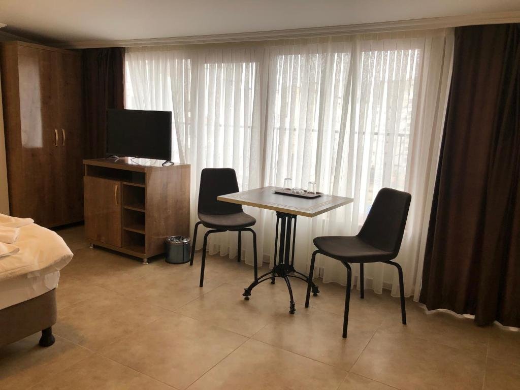Hotel Real Life 15