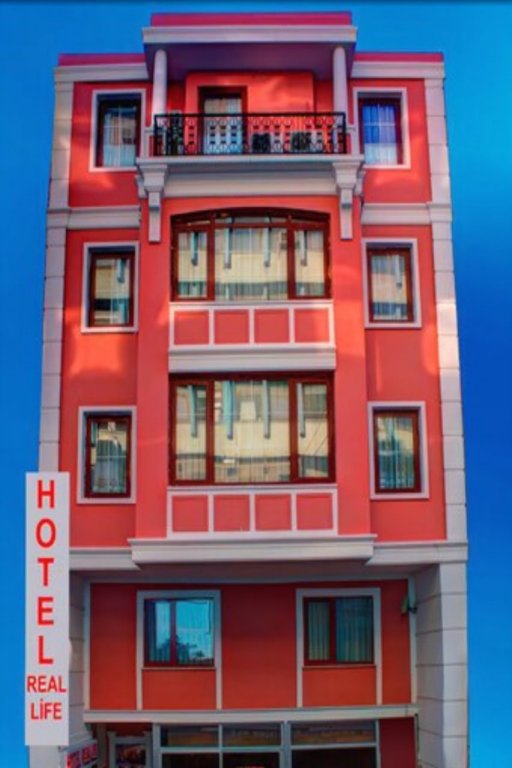 Hotel Real Life 2