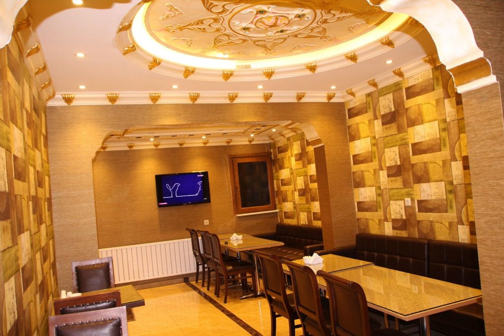 Hotel Real Life 8