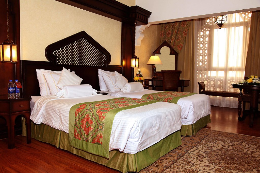 Arabian Courtyard Hotel & Spa 6