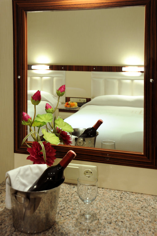 The City Hotel 17