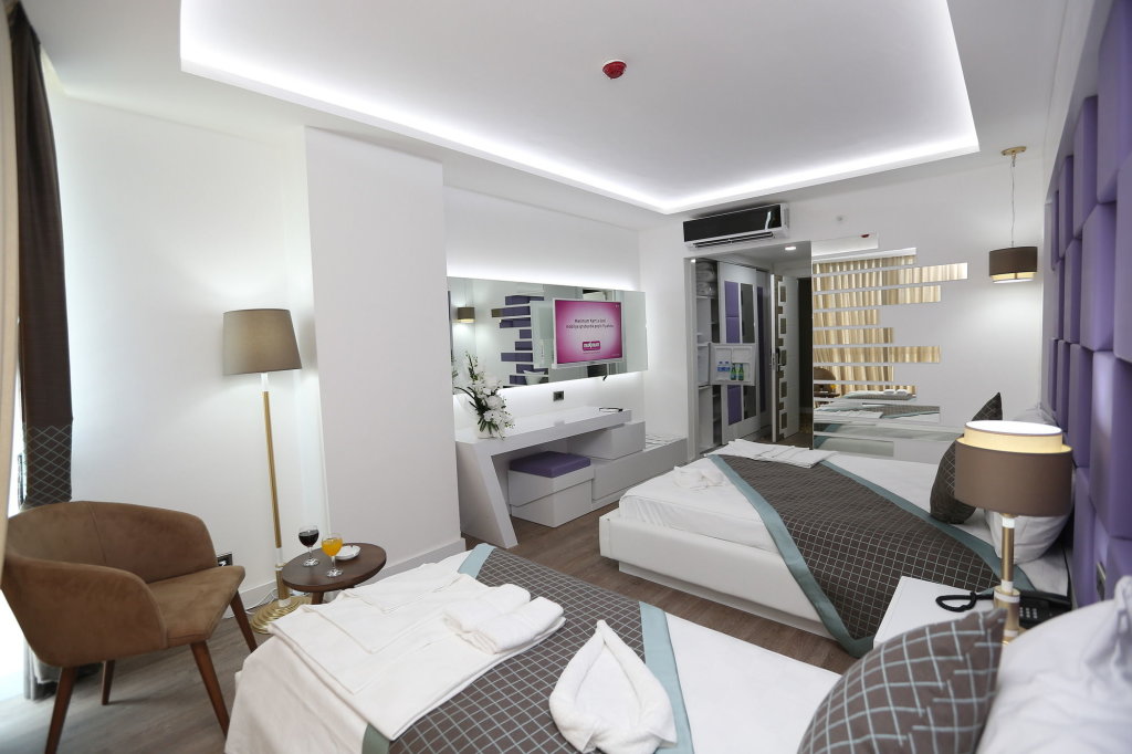 Elips Royal Hotel & Spa 12