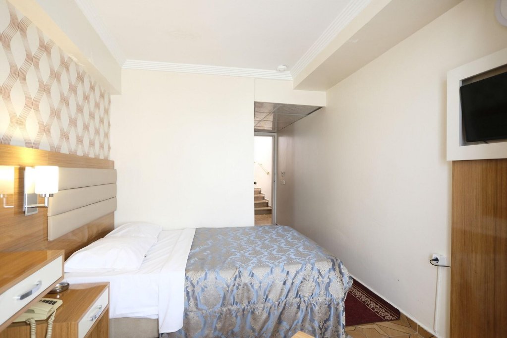 Hotel Ozbek 19