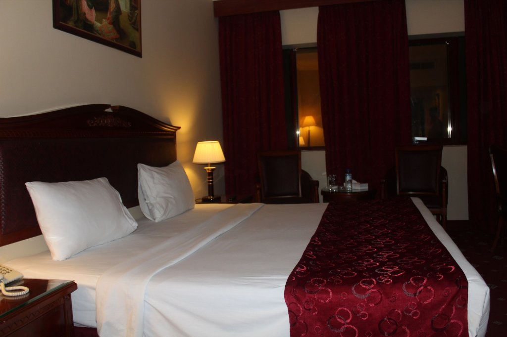 Mount Royal Hotel 23