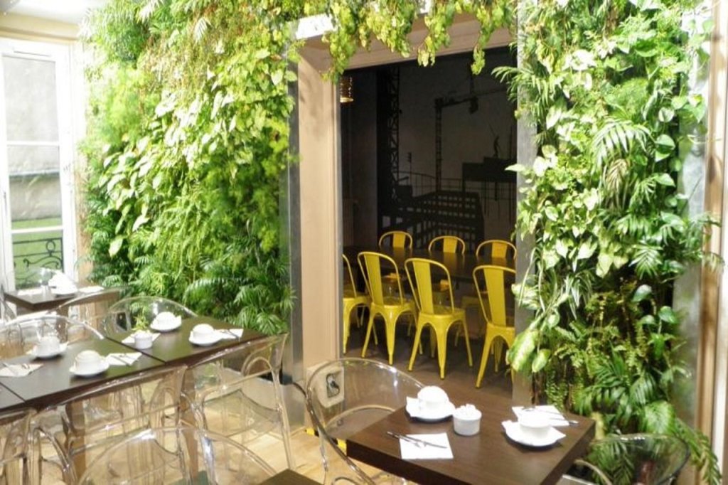 Bobo's Hotel 16