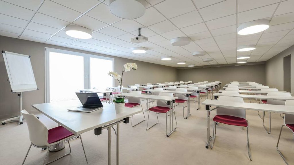 Appart'City Confort Paris Velizy 24