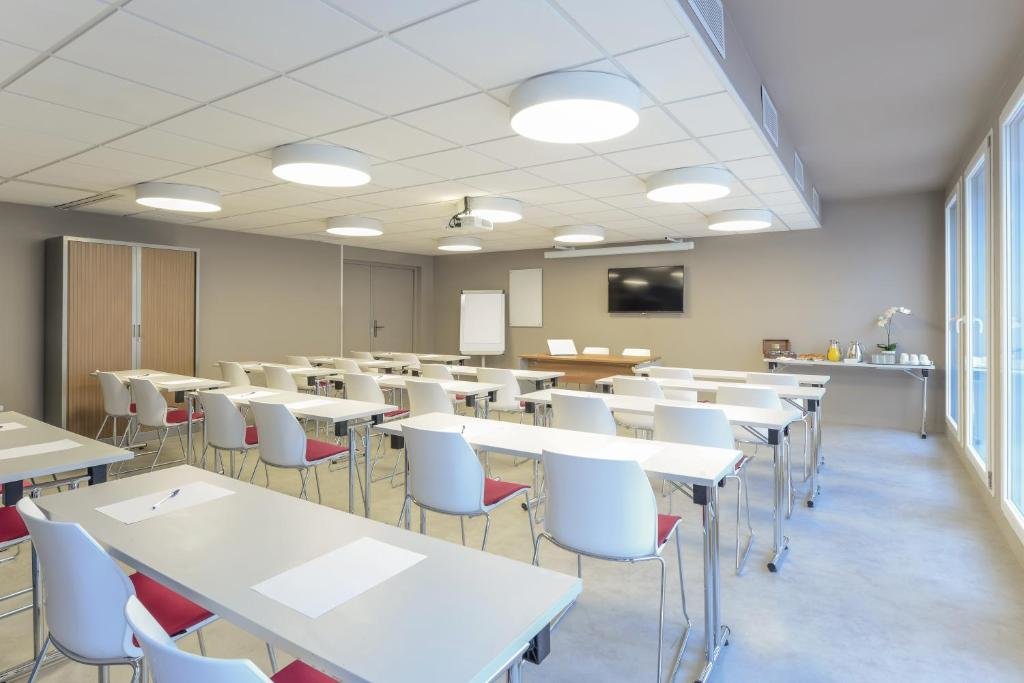 Appart'City Confort Paris Velizy 4