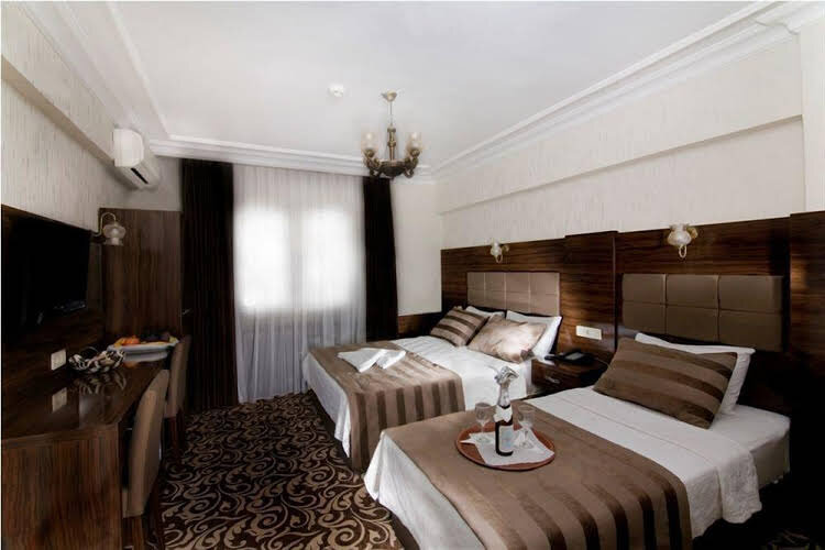 Pelican House Hotel 6