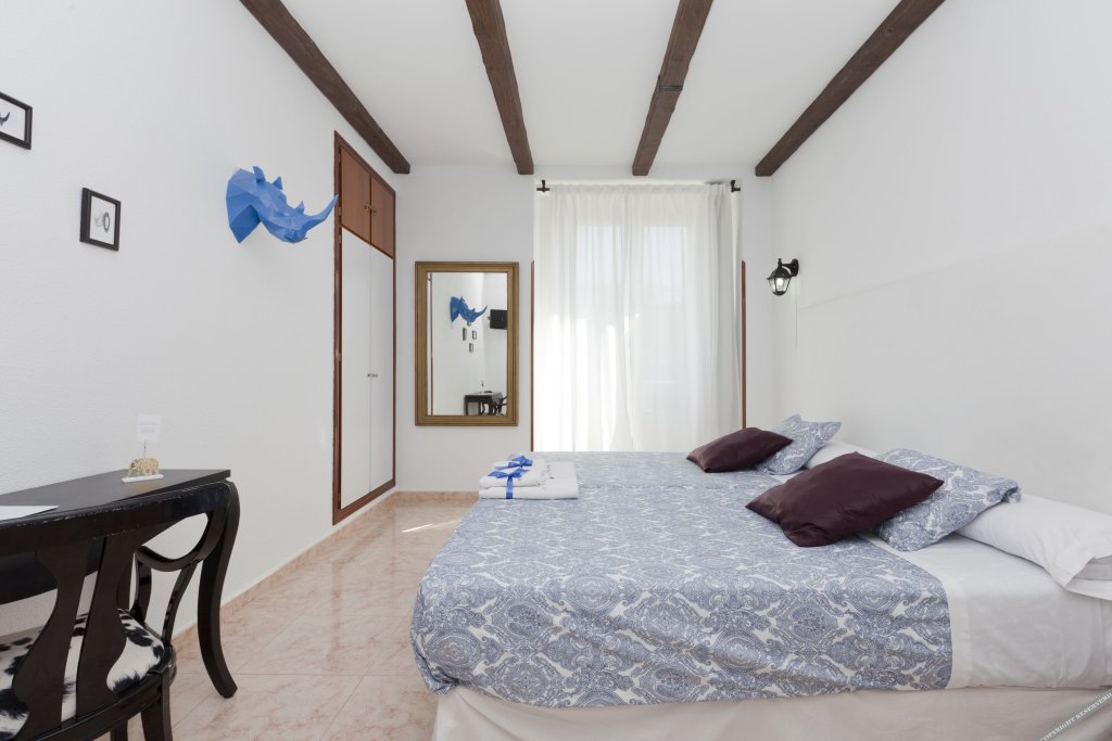 Hostal Vázquez de Mella 5