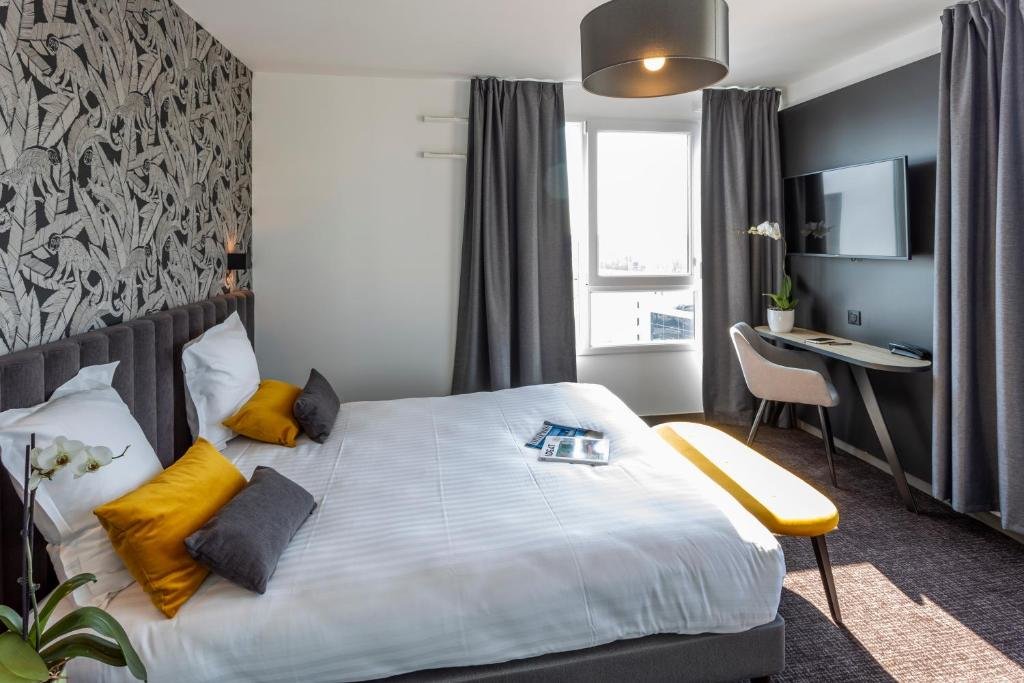 Nemea Appart'hôtel Vélizy Europe 3