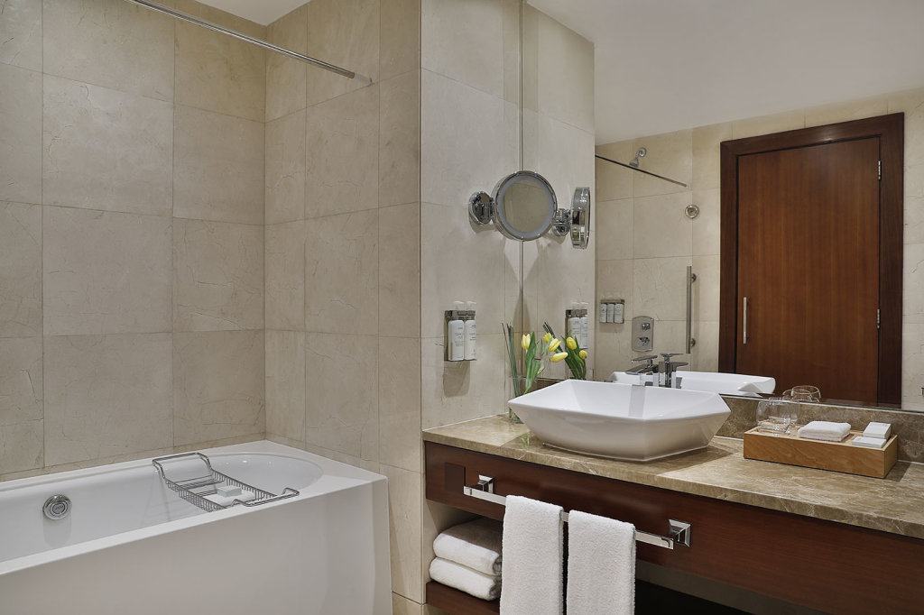voco Dubai, an IHG Hotel 23