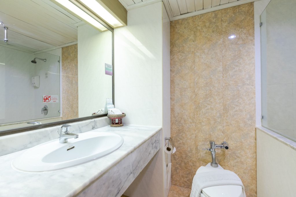 Pinnacle Lumpinee Park Hotel 14