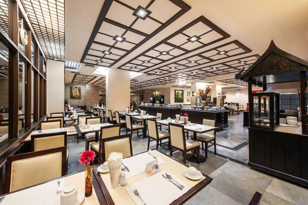 Pinnacle Lumpinee Park Hotel 21